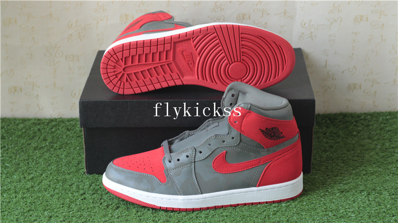 Air Jordan 1 Retro High Camo In River Rock